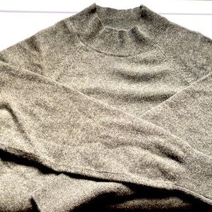 Everlane mock neck cashmere heather green Size small